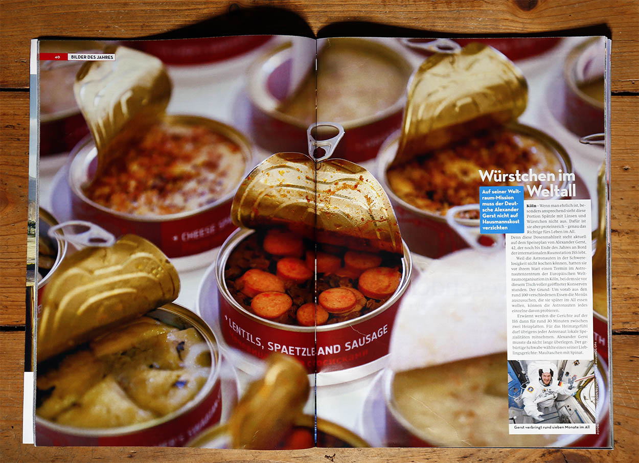 AGENDA Magazine - Cyber Crime Frankfurt/Main - Agency: Zimmermann Editorial - Client: Deutsche Bank - 2017