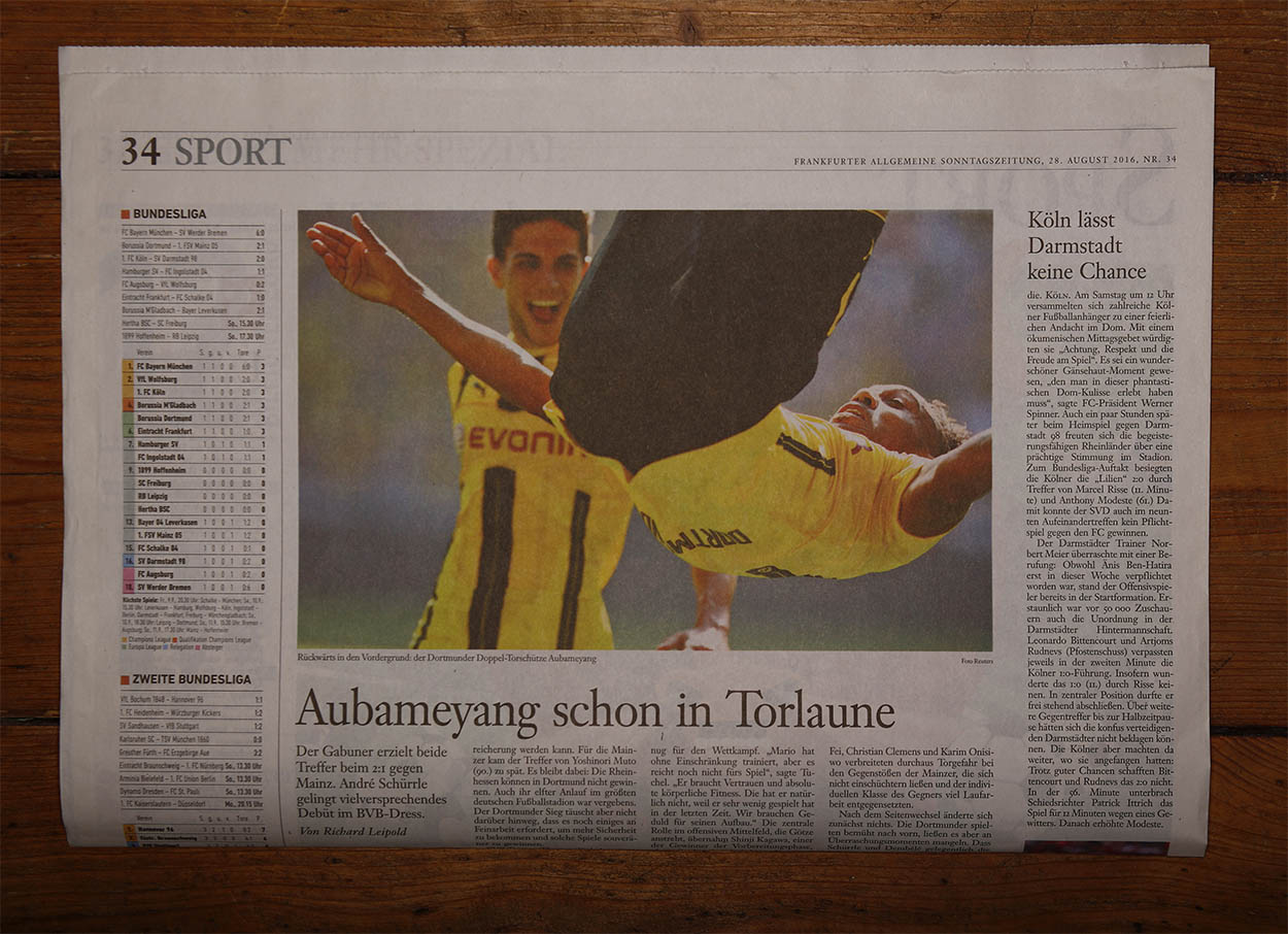 AGENDA Magazine - Cyber Crime Frankfurt/Main - Agency: Zimmermann Editorial - Client: Deutsche Bank - 2017