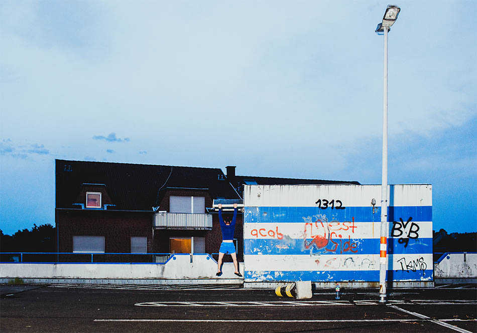 1/9 A refugee trains on a deserted parking deck, Zeit Online Heimatreporter - Eschweiler 2017/07/21