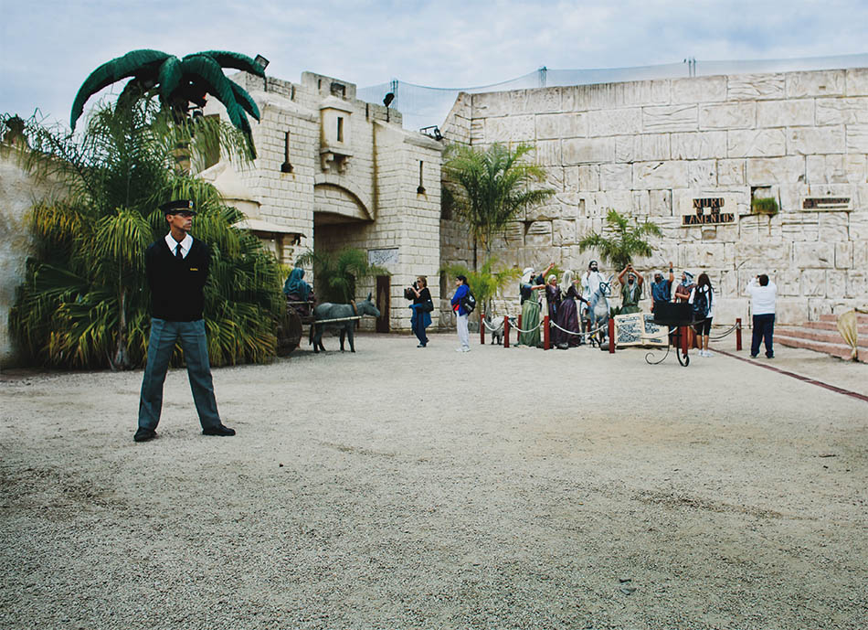 5/7 Tierra Santa, Buenos Aires, Argentina, 2011