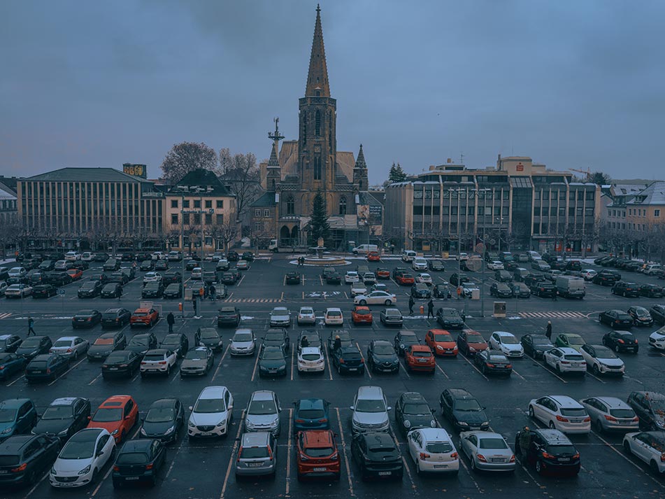 6/7&emsp;&emsp;&emsp;&emsp;Central square in Saarlouis, 2022.