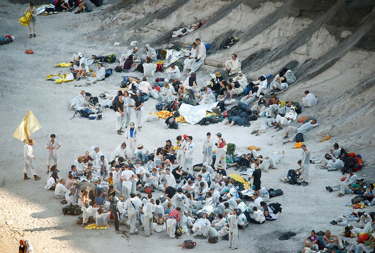 5/16&emsp;&emsp;&emsp;&emsp;Environmental activists inside the Garzweiler open cast brown coal mine, 2019