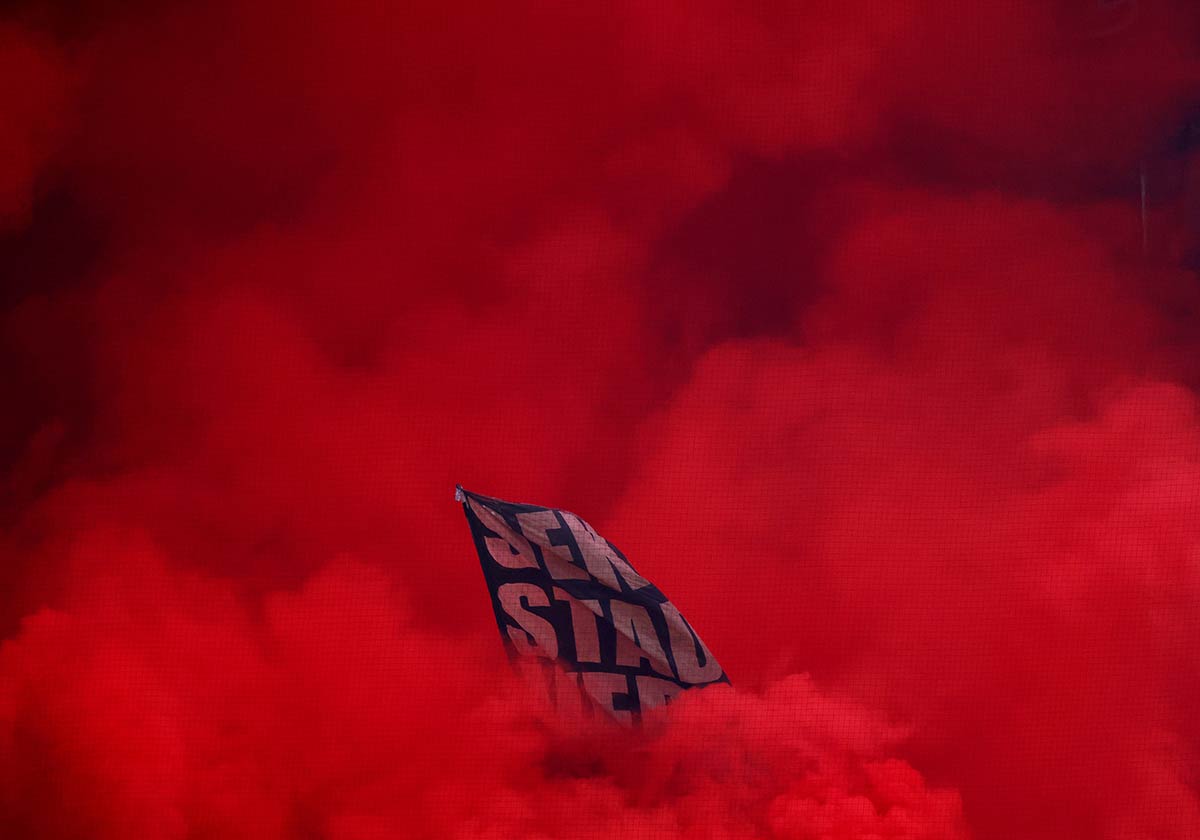 19/21&emsp;&emsp;&emsp;&emsp;Leverkusen fans 2025