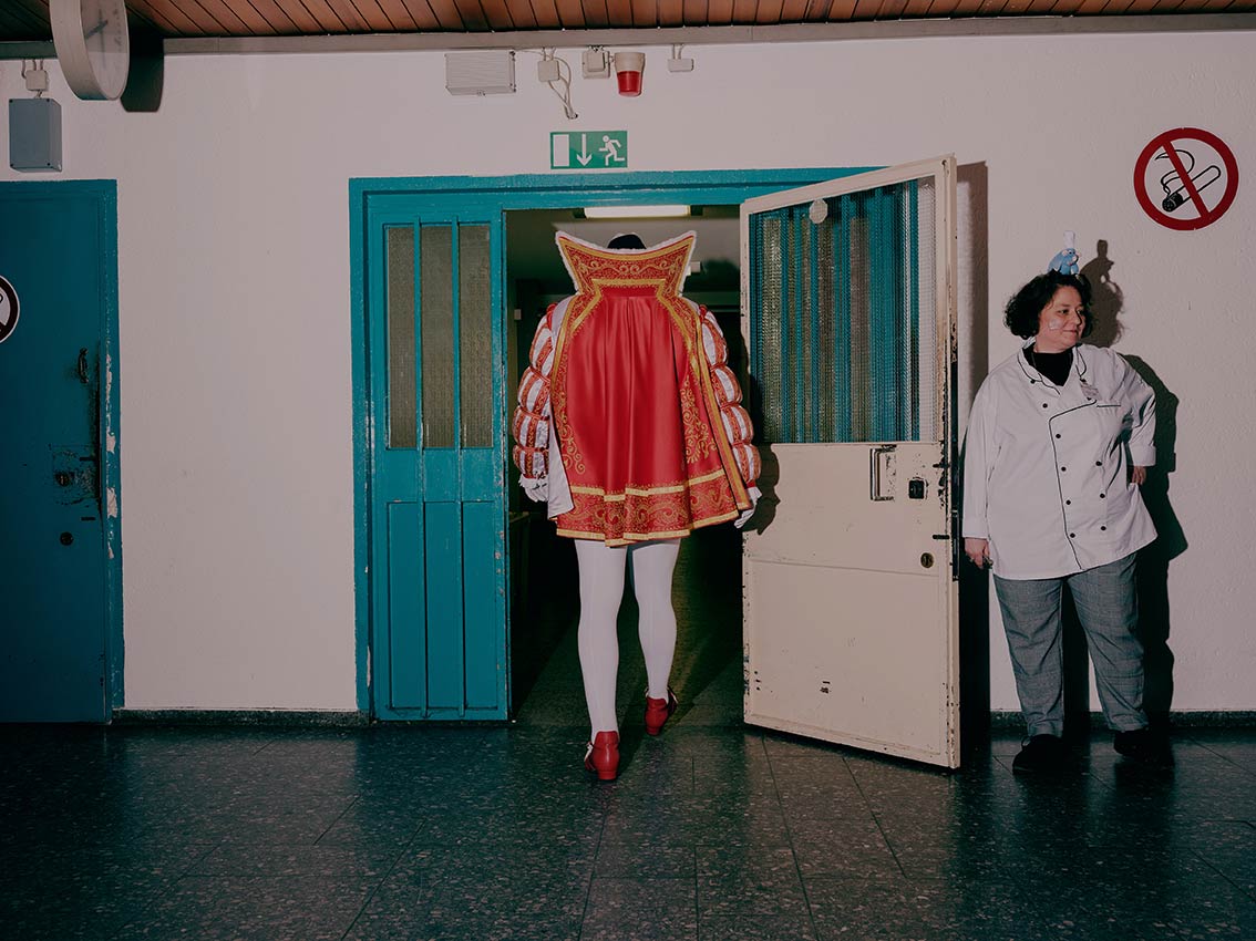 7/8&emsp;&emsp;&emsp;&emsp;Carnival in prison - personal project